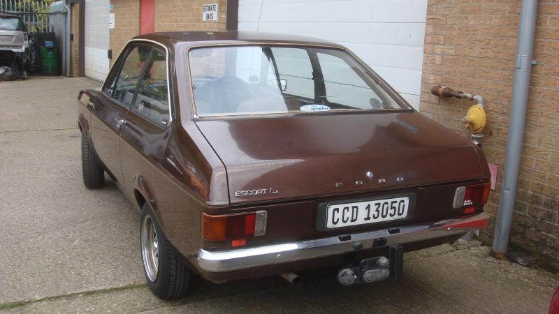 FORD ESCORT