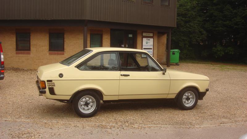 FORD ESCORT