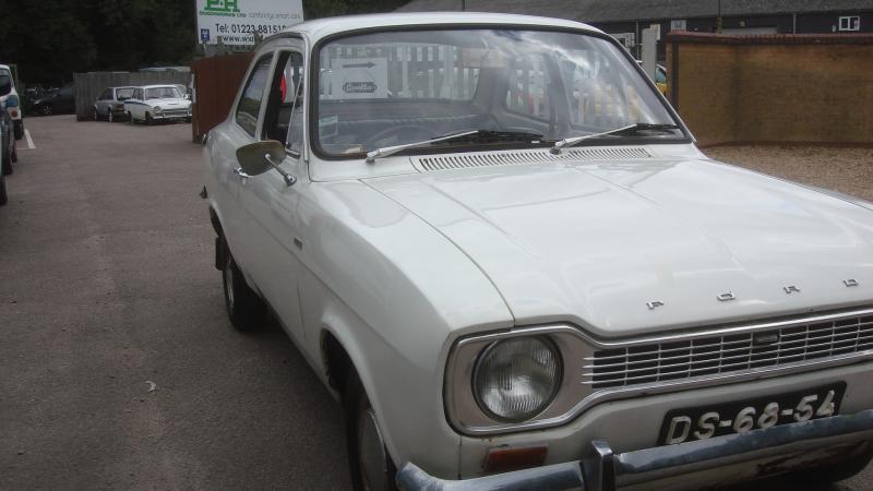 FORD ESCORT