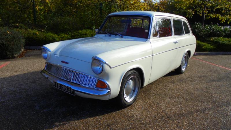 FORD ANGLIA