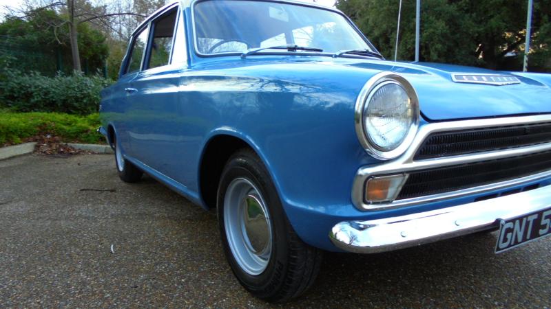 FORD CORTINA