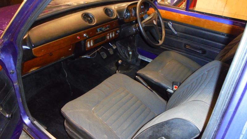 FORD ESCORT 1300E