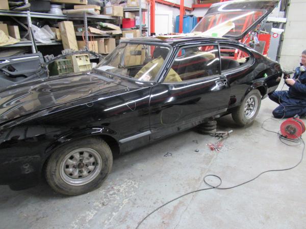 FORD CAPRI INJECTION